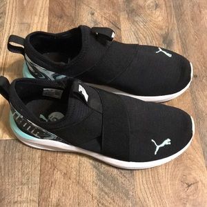 I’ve worn these I think twice. Size 6 in great condition